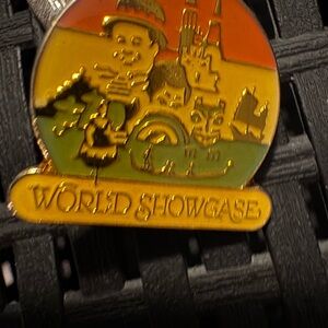 World Showcase Disney World collectible Enamel Pin